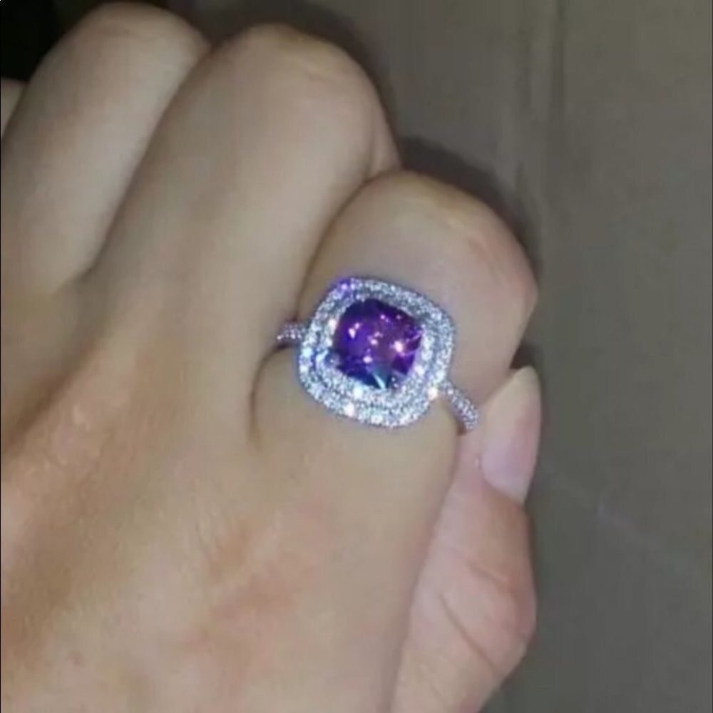 💎A079💎 *NEW DAINTY 925 STERLING SILVER DIAMOND HALO AMETHYST RING - Picture 4 of 6